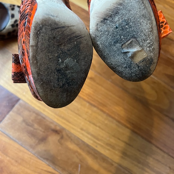 Fendi Orange Python Heels - Picture 5 of 5
